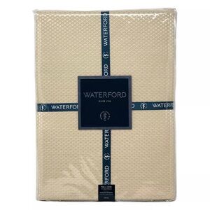 WATERFORD Fine Linens 70 x 104" Crosshaven Pearl Holiday Designer Tablecloth NEW